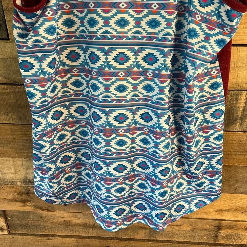 Sunshine‎ & Rodeos Burgundy Aztec Print Top Size Large - Picture 9 of 11